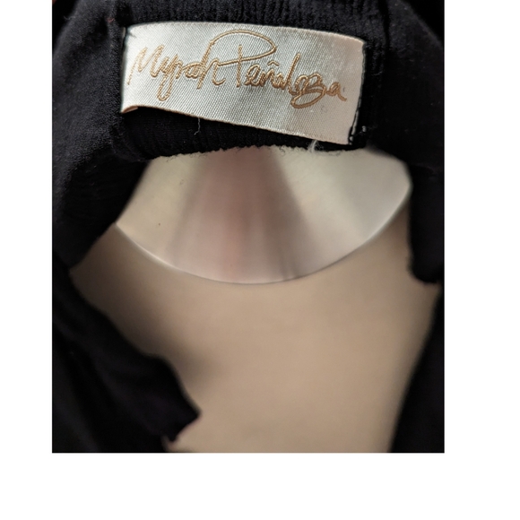 Myrah Peñaloza Frida Gown - Picture 6 of 6